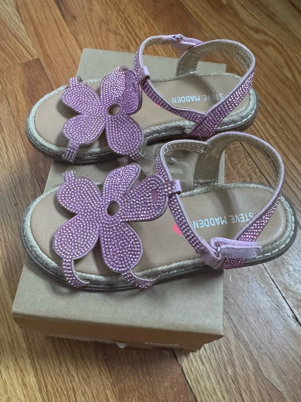 Steve Madden Girls Pink Flower Sparkling Sandals - Kids Shoes (Size 11)